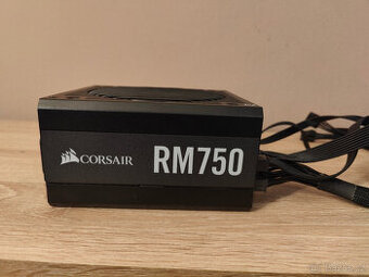 Modulární ATX zdroj CORSAIR RM750, 80 PLUS Gold, herní PC