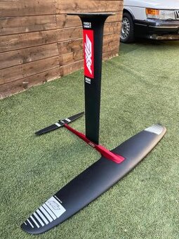 Wingfoil AXIS PNG 1150 with mast axis high modulus Carbon 82