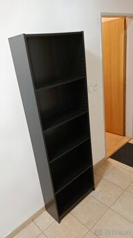 Knihovna na prodej