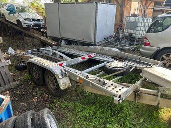 Vlek pro přepravu vozidel