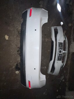 BMW F30 zadní naraznik