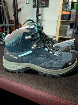 Trekové boty kotníkové Quechua