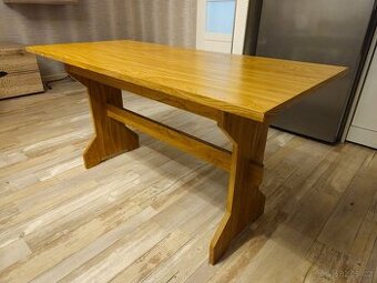 Konferenční stolek