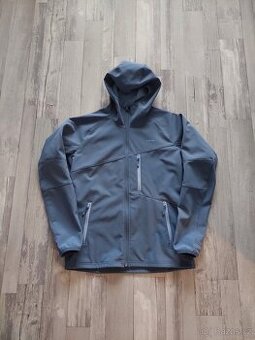 Dětská softshell zateplená bunda vel.160-170 top stav