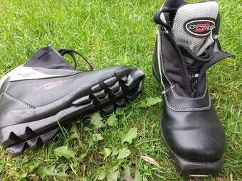 boty na běžky SKOL, SNS