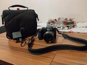 Nikon Coolpix B700-výborný stav + příslušenství
