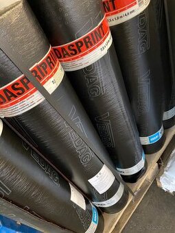 Asfaltový pás VEDASPRINT červený/hnědý/modrozelený 4,4mm