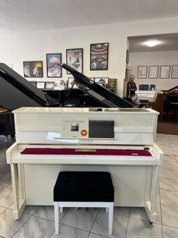 Zánovné bílá Yamaha B2 se zárukou 5 let, doprava v ceně