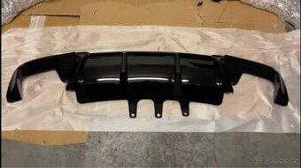 Difuzor zadního nárazníku BMW F10 F11 – Černý lesk