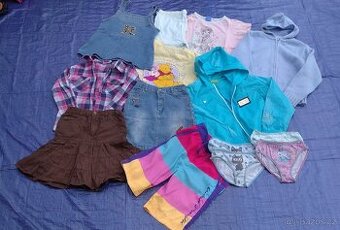 Oblečení dívčí 122-128. (č.8)