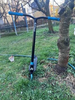 Koloběžka freestyle Chilli Base