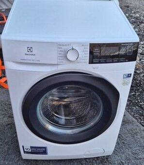 ELECTROLUX PARNÍ A+++ ZÁRUKA DOPRAVA INSTALACE