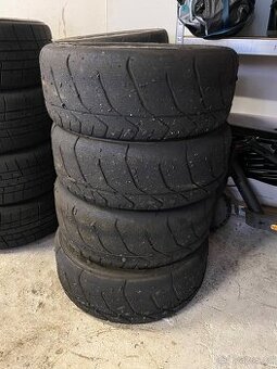 Semislick Extreme VR2 Type R7a (Medium) 195/50/15