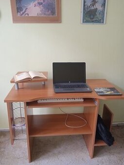 Studentský PC/psací stolek