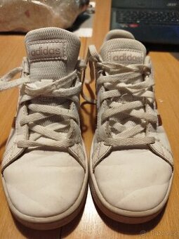 Sportovní boty ADIDAS vel.32