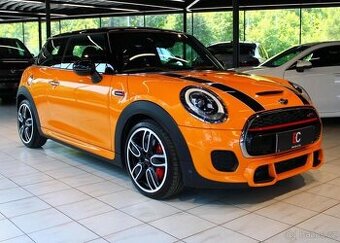 Mini Cooper John Works 170kW / HarKar/ LED benzín automat