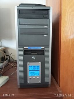 Case PC s displejem 46x42x18