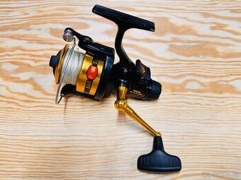 NAVIJÁK BAITRUNNER PENN SLAMMER LIVE LINER 560 L