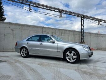 Mercedes-benz e 240