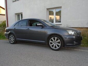 Toyota Avensis D4D 2,2 110kW 6kvalt 1. majitelka