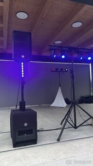 Hudební aparát Yamaha & světla DMX