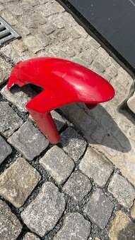 Ducati 999 př.  blatník poškozený