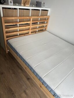 Postel s matrací 140x200 IKEA
