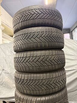 prodám zimní 205/55/16 Michelin