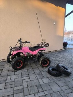 Dětská čtyřkolka