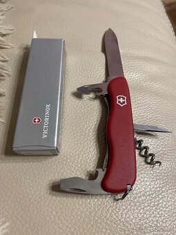 Nůž Victorinox Picnicker Red