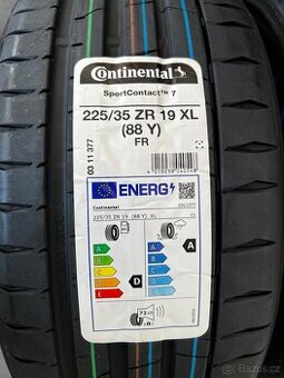 225 / 35 /19 Continental NOVÉ