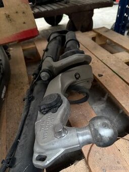 Mercedes benz GLE závěsné zařízení originál MB