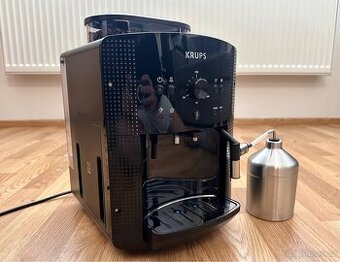 Automatický kávovar KRUPS Essential Roma – kompletní set