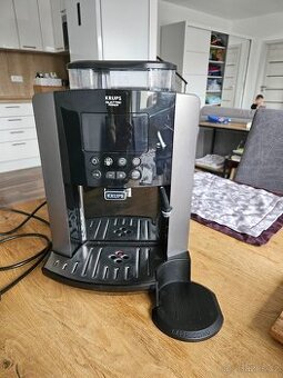 Krups EA819N Arabica Latte - 1