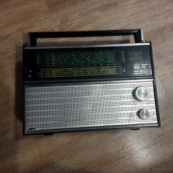 Prodám tranzistorový radiopřijímač VEF 206