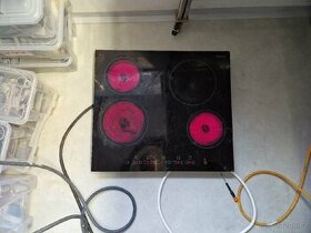 Varná deska Baumatic 3 plotýnky