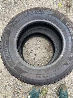 2x Zimní pneu Fit Van Laufen 225/65 R16 C – použité