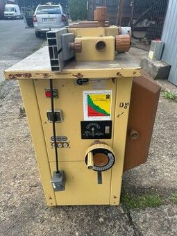 dřevoobráběcí frézka