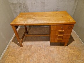 Psací stůl
