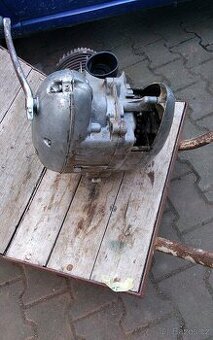 Motor Jawa 250,353.