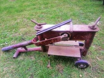 Stípačka na zamkovou dlažbu probst