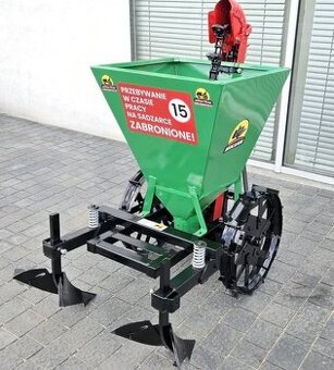 Jednořádkový sazeč brambor