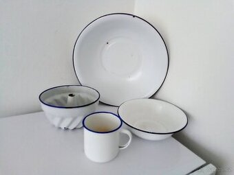 Staré, smaltované, bílé nádobí