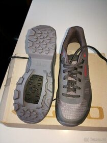 Cyklistické tretry GIRO GAUGE W - 38, titanium/dark shadow