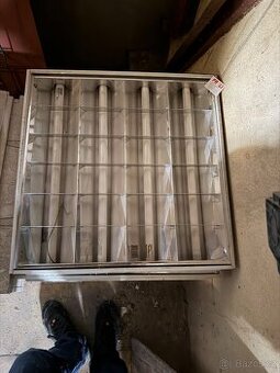 Zářivková svítidla – cca 30 ks – plně funkční – výprodej