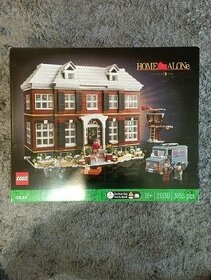 Lego 21330 Sám doma