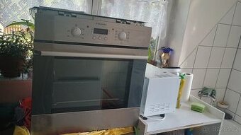 Horkovzdušná trouba Elektrolux