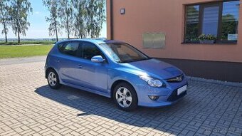 Hyundai i30, 1.6i / najeto 83 000 km 1.MAJITEL ČR