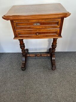 Stolek okolo roku 1890 - originál.