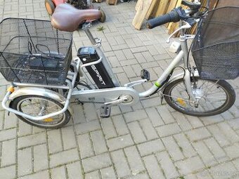 Seniorská tříkolka elektricka